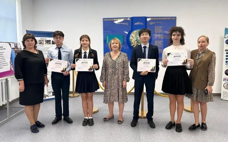 школьники, Балхаш