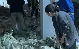 Тысячу тонн гуманитарной помощи доставили в Кульсары с начала ЧС