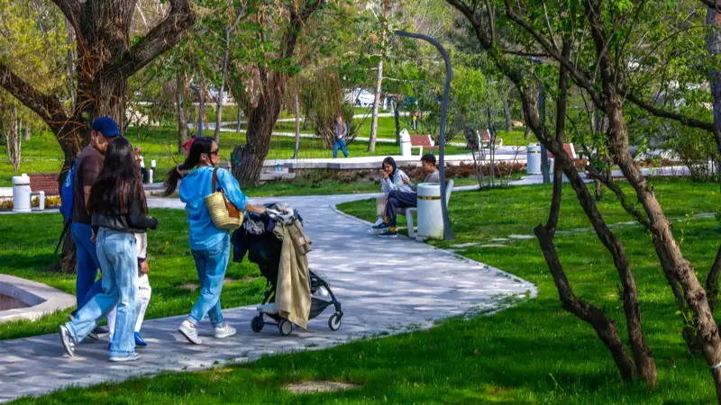 lıýdı, park, leto, adamdar, saıabaq, jaz