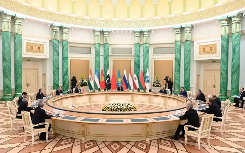 Қасим-Жомарт Тоқаев ШҲТга аъзо давлатлар ташқи ишлар вазирлари билан учрашув ўтказди