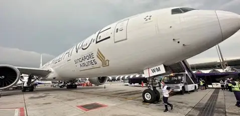 Один человек погиб из-за турбулентности на рейсе Лондон-Сингапур