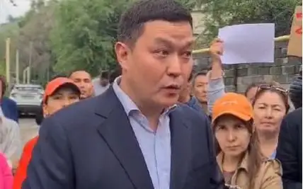 аким Бостандыкского района Санджар Алин