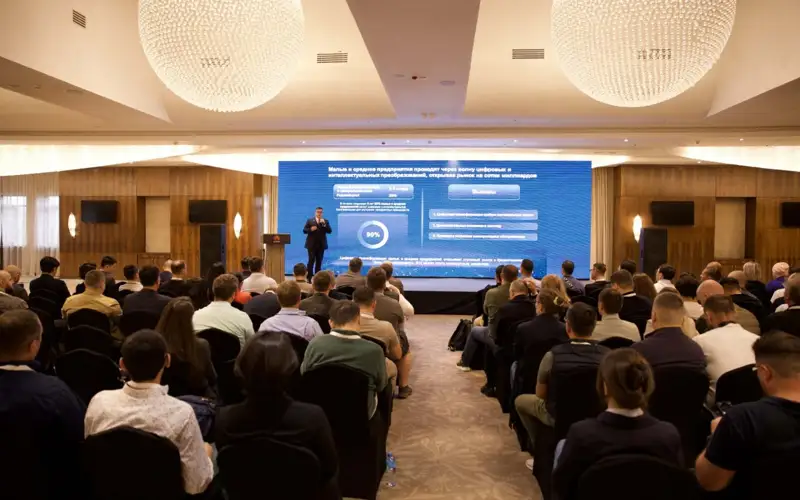 Huawei introduces innovations in Kazakhstan: Highlights from the first day of the Central Asia Commercial Roadshow