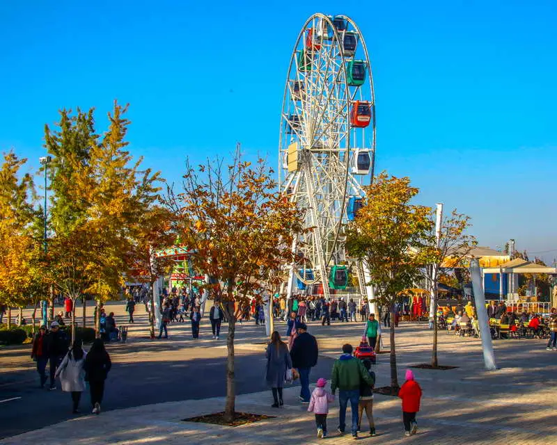 Кок Тобе колесо обозрения люди шолу дөңгелегі адамдар