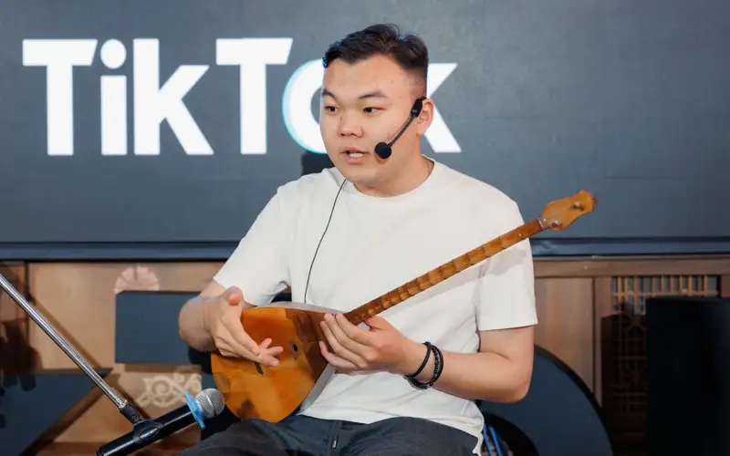 со страницы в TikTok