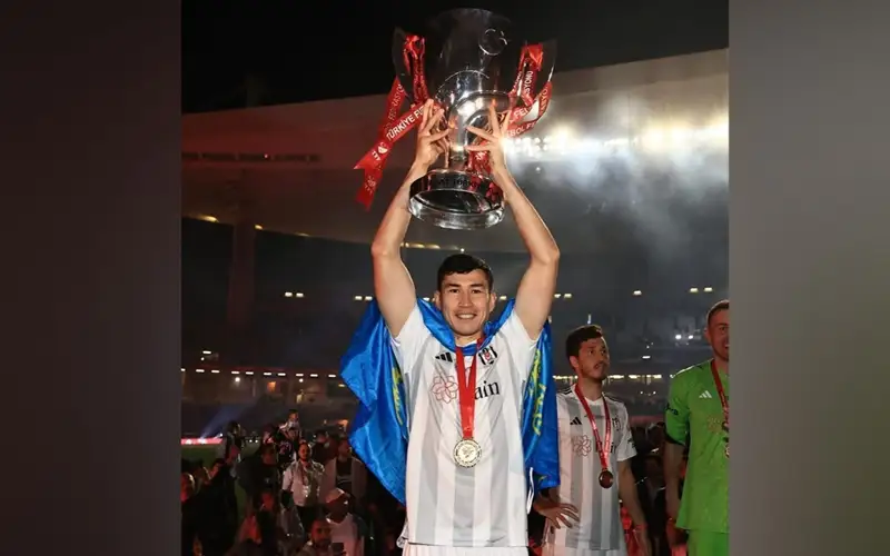 Бахтиер Зайнутдинов стал первым казахстанцем, сумевшим поднять над головой Кубок Турции