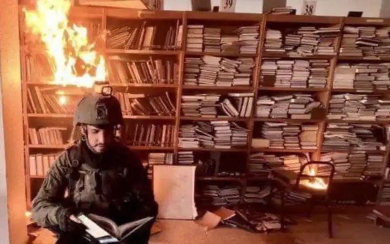 ЦАХАЛ объявил «тяжким инцидентом» селфи солдат на фоне горящих книг в Газе
