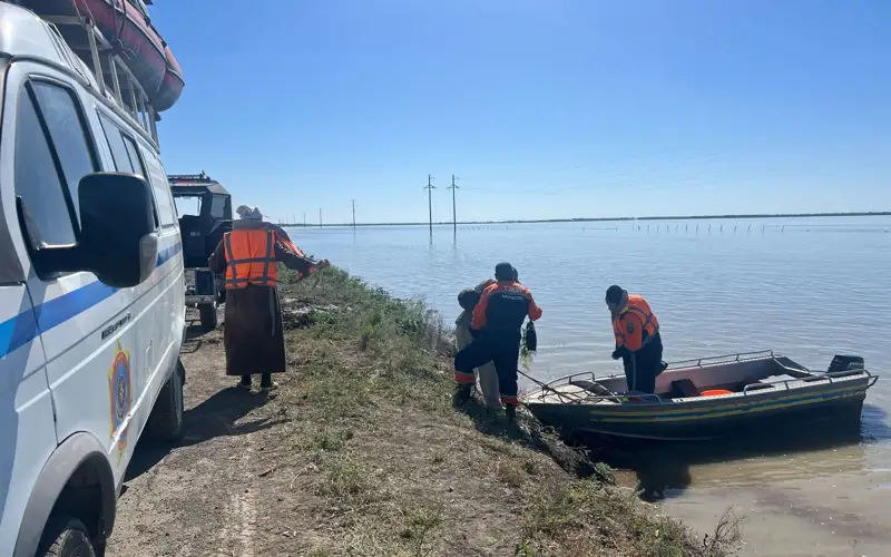 Mahambettegi Taldykól aýylynyń turǵyndaryn májbúrli evakatsııalaý bastaldy