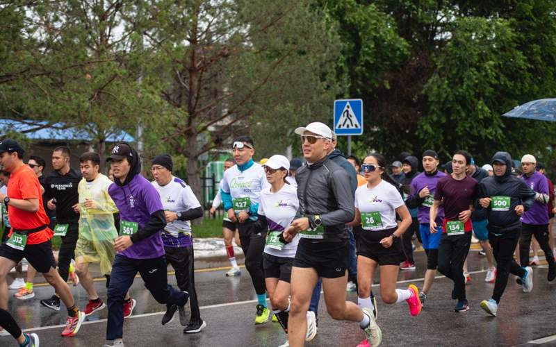 В Конаеве прошел Qazaq Marathon 2024 В Конаеве прошел Qazaq Marathon 2024