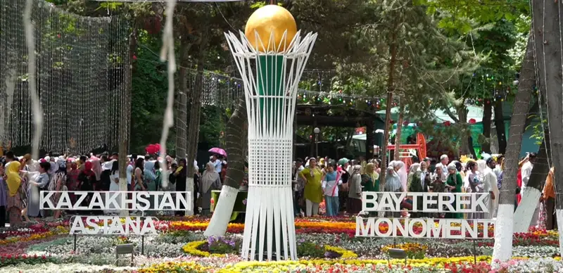 45 млн цветов высадили на международном фестивале в Узбекистане