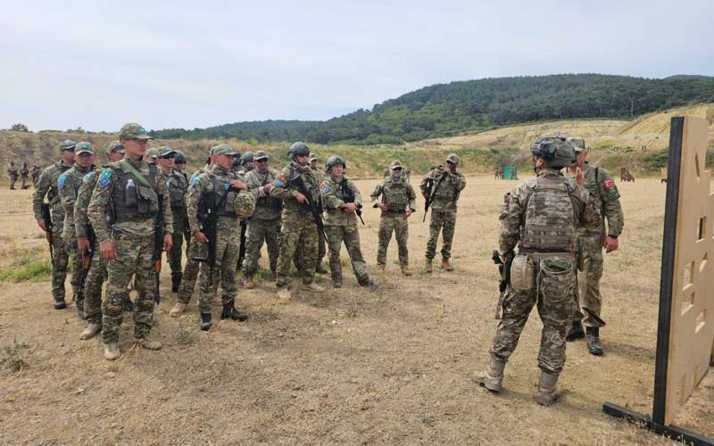 казахстанские десантники отличились на учениях в Турции