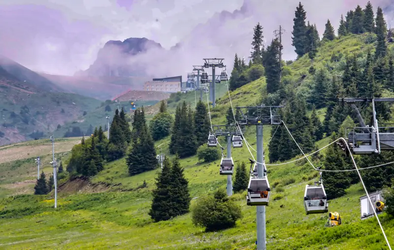 Проект горного кластера защитит горы от хаотичного туризма — замакима Алматы