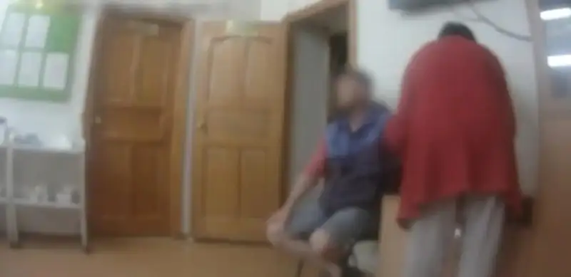 Aqtóbede esirtki jasyrýshy óz-ózin polıtsııaǵa ustap berdi 