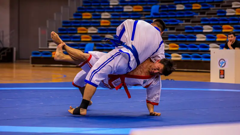 Qazaq kúresi Kazaksha kýres sport