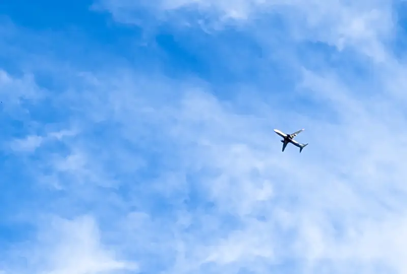 самолет ұшақ