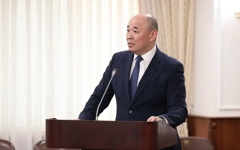 Канат Шарлапаев