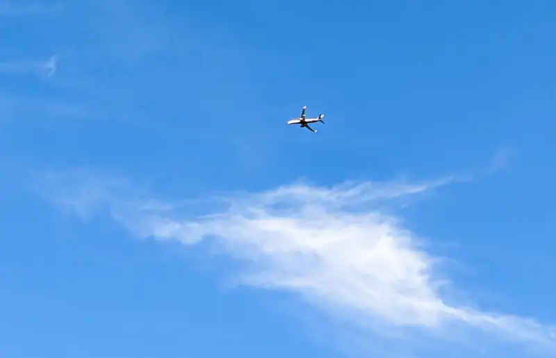 самолет ұшақ