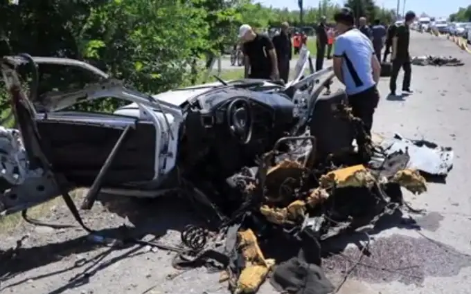 Өзбекстанда автокөліктегі газ баллоны жарылып, 4 адам қаза тапты