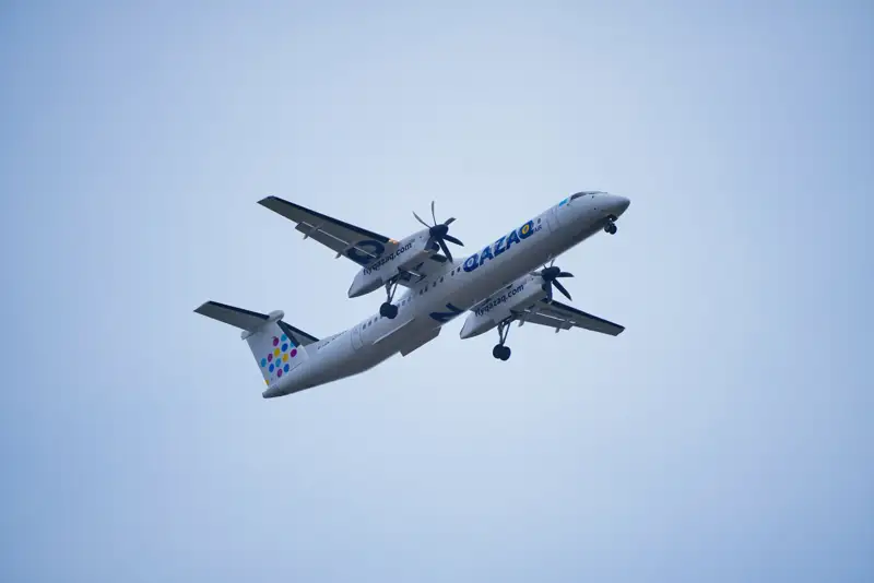 самолет Qaqaq Air Казак Эйр ұшақ 