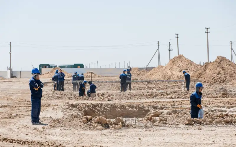 Заливку фундамента для 100 домов начали в Кульсары