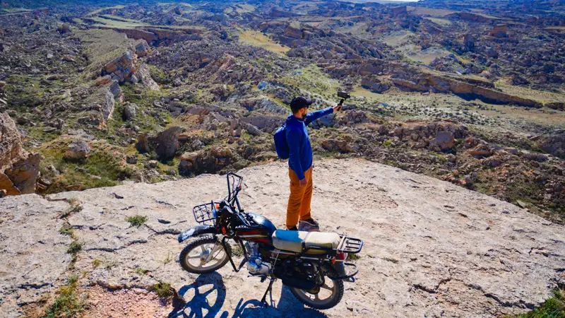 Турист, горы, отдых в степи, туризм