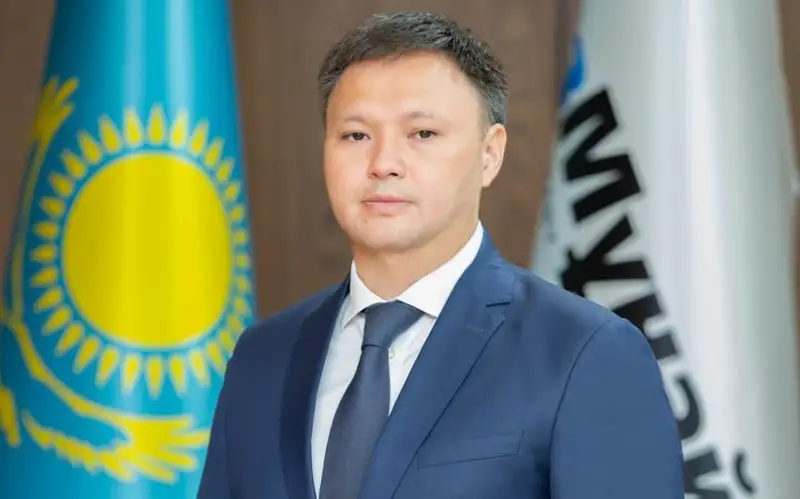 ashat hasenov