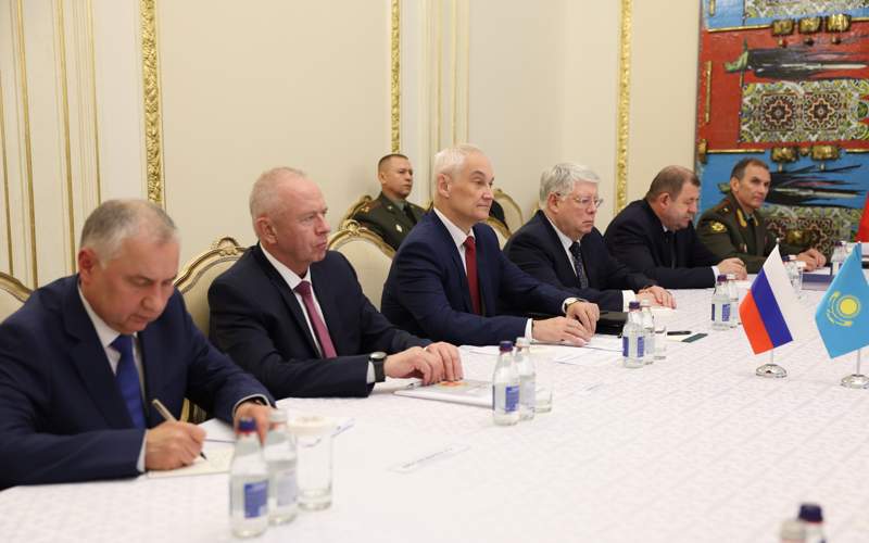 Встреча министров обороны Казахстана и России состоялась в Алматы Встреча министров обороны Казахстана и России состоялась в Алматы