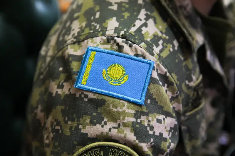 военные солдат әскери