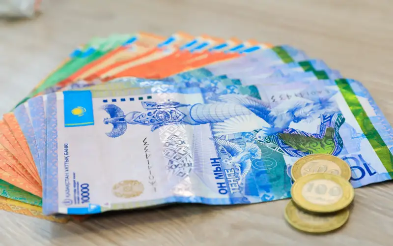 деньги, тенге