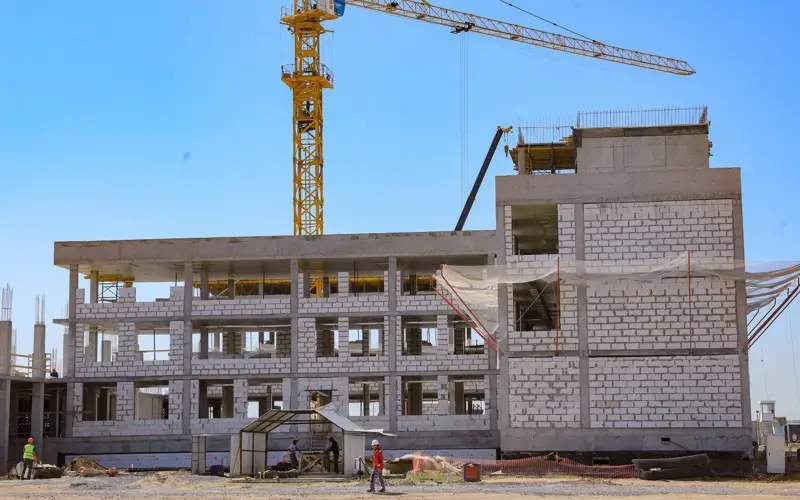 строительство, школа