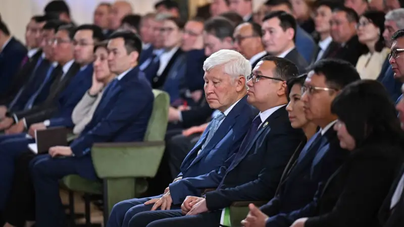 Ғалымдармен кездесу