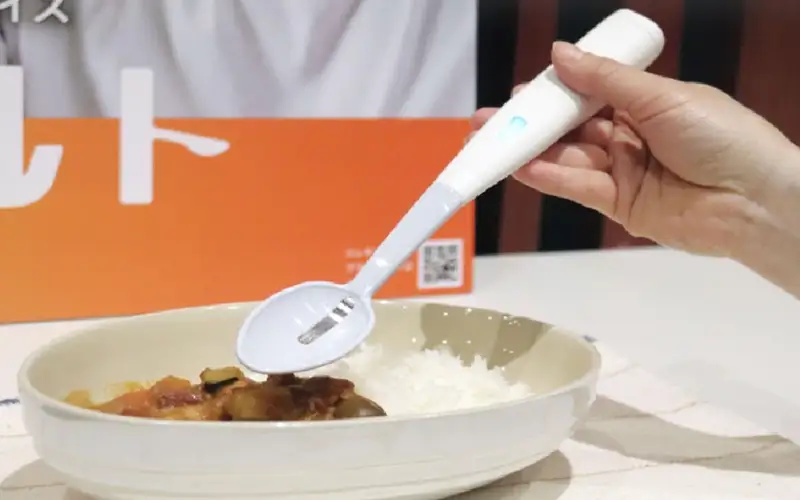Spoon enhancing salty taste of food on sale in Japan