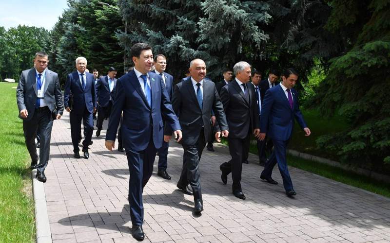 Ерлан Кошанов на заседании Совета  Парламентской Ассамблеи ОДКБ в Алматы