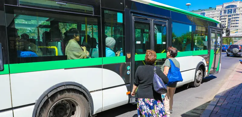 Автобус лето 