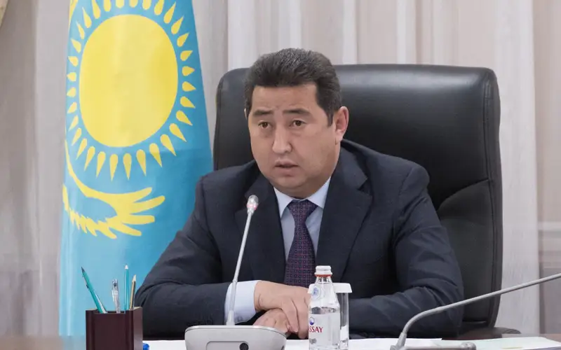 Айдарбек Сапаров