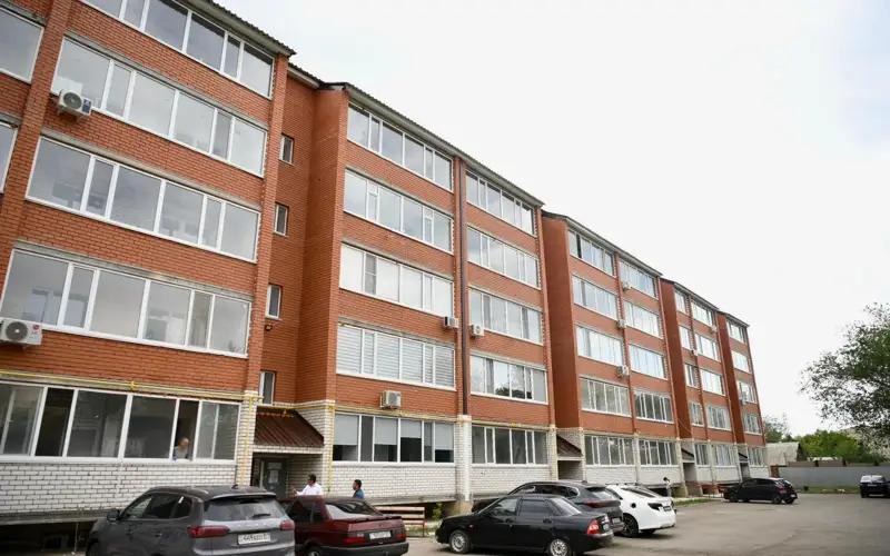 Новые квартиры получили пострадавшие от паводка дачники в Уральске