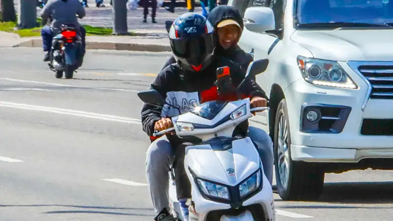 Мопед транспорт Көлік