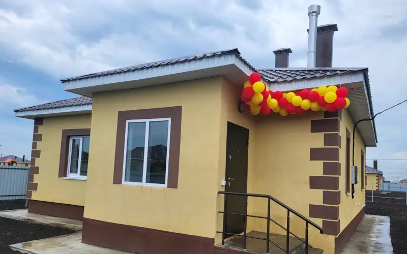 Пострадавшие в паводок семьи получили новые дома в Петропавловске