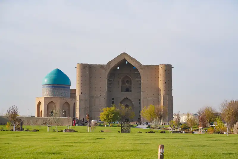 Туркестан Мавзолей Ходжа Ахмеда Яссави Түркістан Қожа Ахмет Яссауи кесенесі