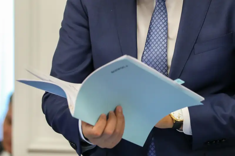 Госслужащий депутат мемқызметкер документ  құжат