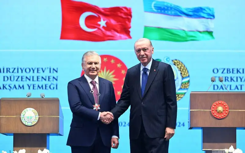 Shavkat Mırzıeev «Túrkııa Respýblıkasy ordenimen» marapattaldy