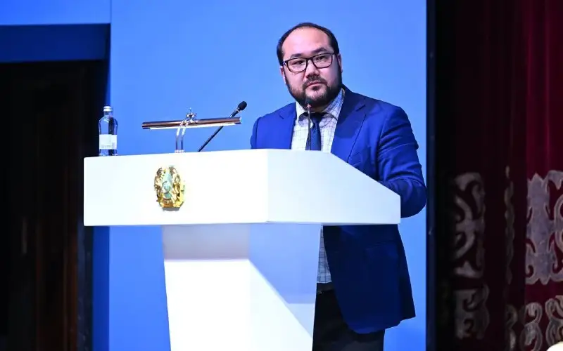 Abaı oblysynyń Kásipkerlik jáne ındýstrııalyq-ınnovatsııalyq damý basqarmasynyń basshysy Rústem Voroshılov