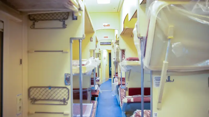 Поезд пойыз жд вагон плацкарт