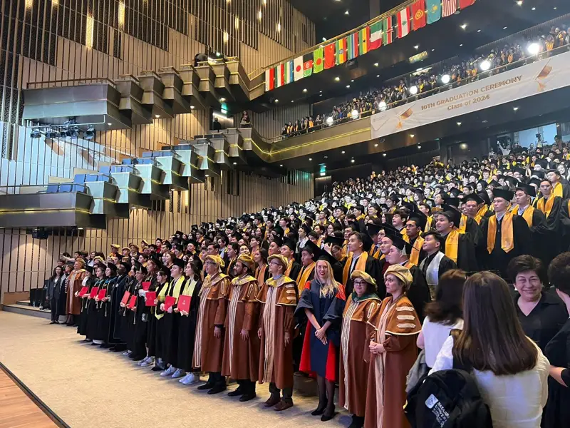 Вручение дипломов в NU