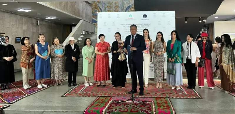 The Feminine Universe of the Turkic World international exhibition unveiled in Bishkek The Feminine Universe of the Turkic World international exhibition unveiled in Bishkek