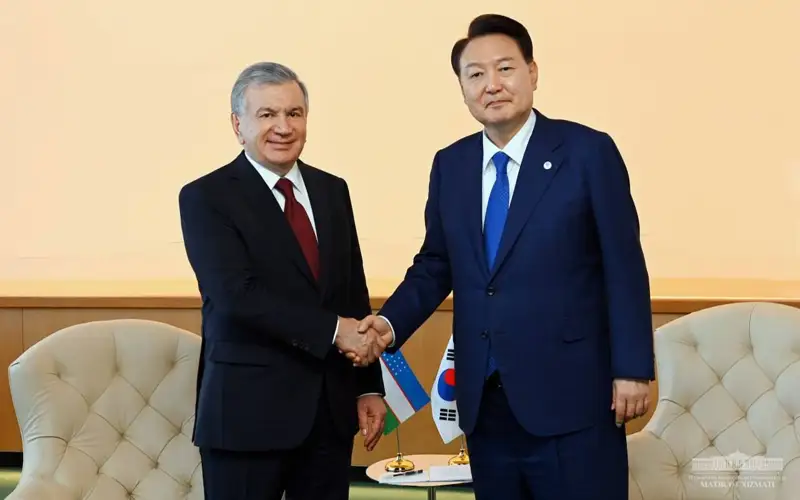 Ońtústik Koreıa prezıdenti memlekettik saparmen Ózbekstanǵa barady