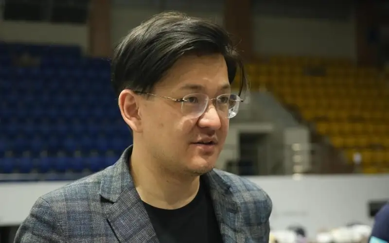 Дармен Садвакасов