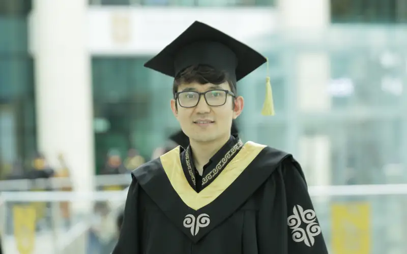  Хуссейн Ахмади 