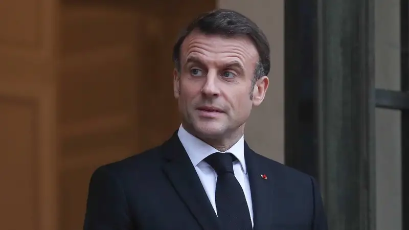 Emmanuel Macron dissolves French National Assembly, announces snap elections