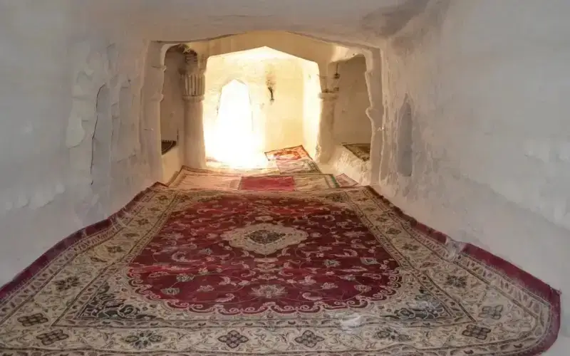 underground mosques 